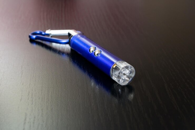 led pen light top